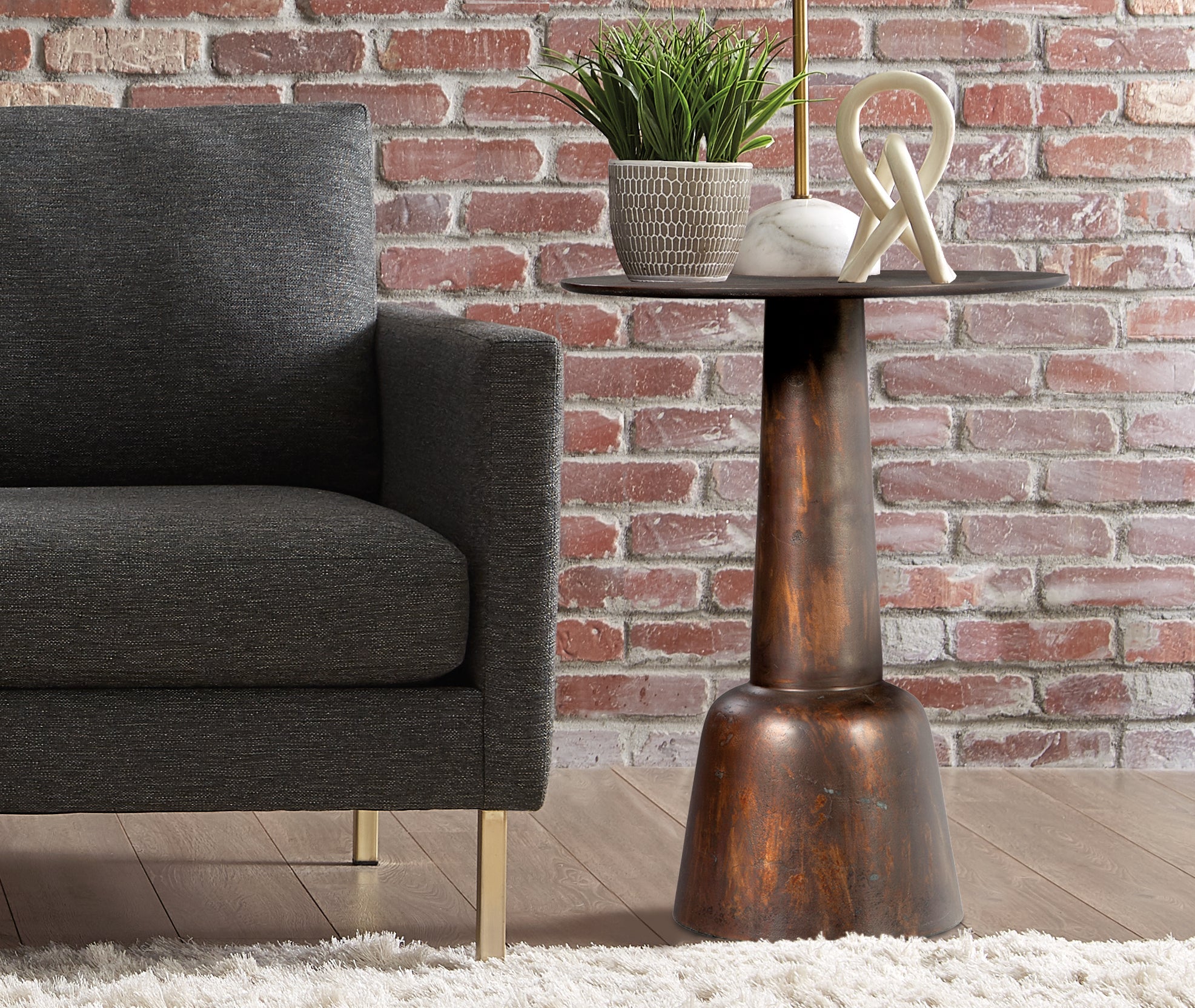 Accents & End Tables