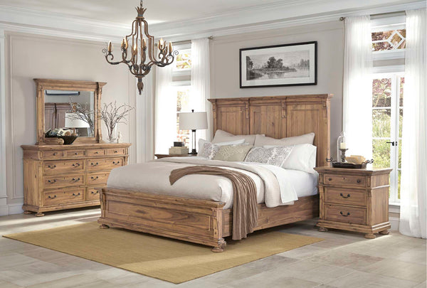 Wellington Hall King Panel Bed