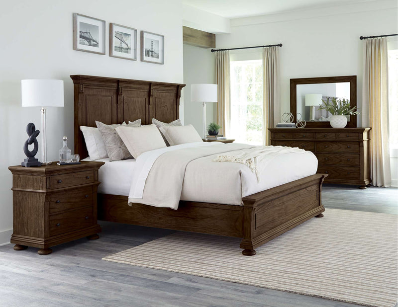 Wellington Estates King Upholstered Bed