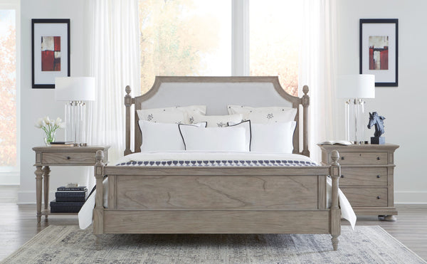 25271 King Upholstered Bed